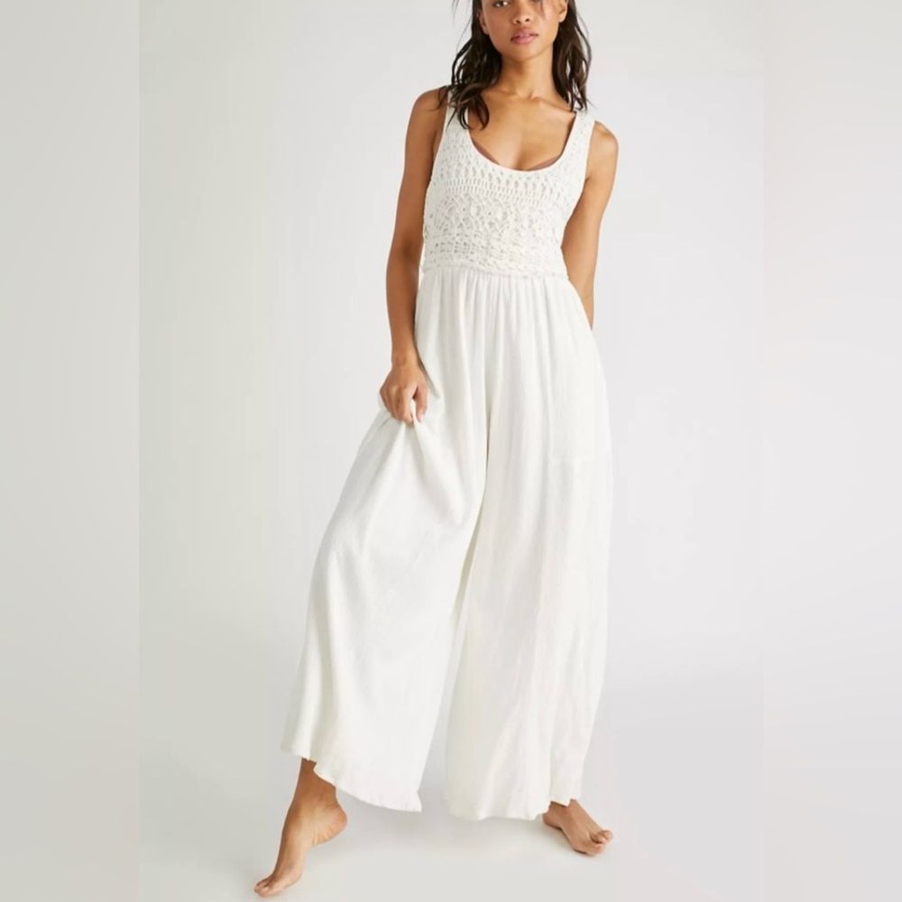 NWOT Free People Soleil jumpsuit romper crochet line  XS